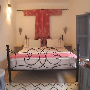 Camera con letto king size